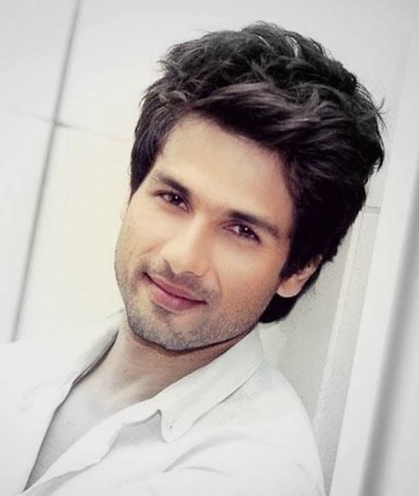 Shahid Kapoor Wiki, Height, Biography, Weight, Age, Affair, Family & More