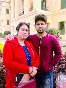Adriz-Ghosh-with-His-Mother