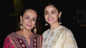 Alia-Bhatt-With-Her-Mother-Soni-Razdan