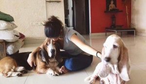 Deepak-Tijoris-daughter-Samara-with-their-dogs