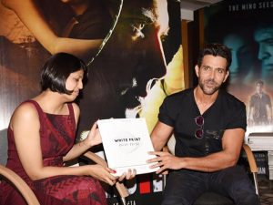 Hrithik-Roshan-at-the-launch-of-Tactabet