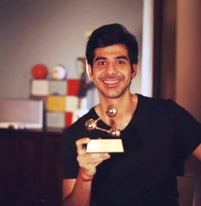 Pavail-Gulati-With-His-Award