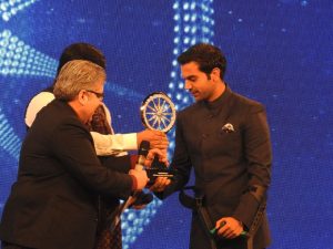 Rajkummar Rao With His CNN-IBN Indian of the Year - Entertainment