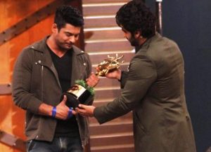 Siddharth-Shukla-as-the-winner-of-Fear-Factor- Khatron-Ke-Khiladi-7