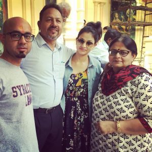 Aanchal-Khurana-With-Her-Family