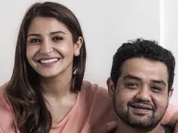 Anushka-Sharma-with-her-Brother