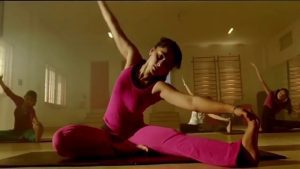 Anushka-Shetty-doing-yoga