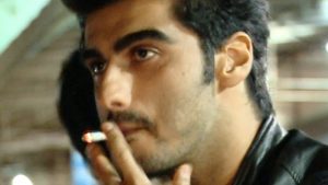 Arjun-Kapoor-Smoking-Cigarette