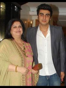 Arjun-Kapoor-with-his-mother-Late-Mona- Shourie-Kapoor