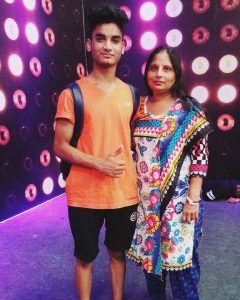 Paramdeep-Singh-With-Mother