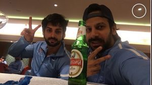 karanveer-mehra-Drinking