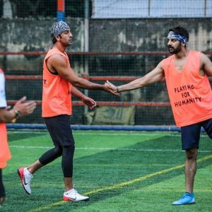 karanveer-mehra-Playing-Football