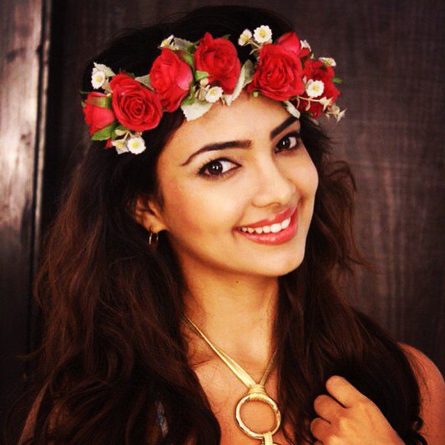 Pooja Banerjee Wiki, Height, Weight, Age, Wife, Biography & More