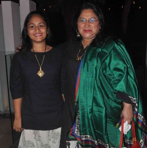 Sukanya-Kulkarni-with-here-daughter
