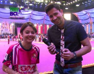 Sumeet-Vyas-In-Box-Cricket-League-compressed-2