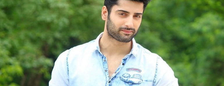 Hitanshu Jinsi Wiki, Height, Weight, Age, Affairs, Biography & More